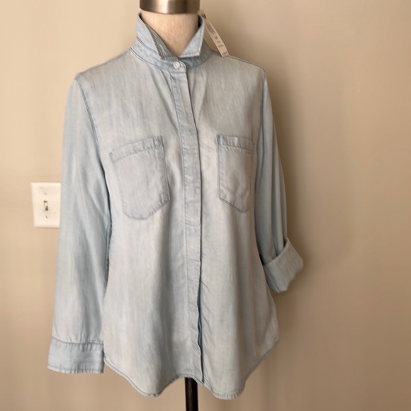 Chico’s Light Wash Jean Shirt - Picture 1 of 10
